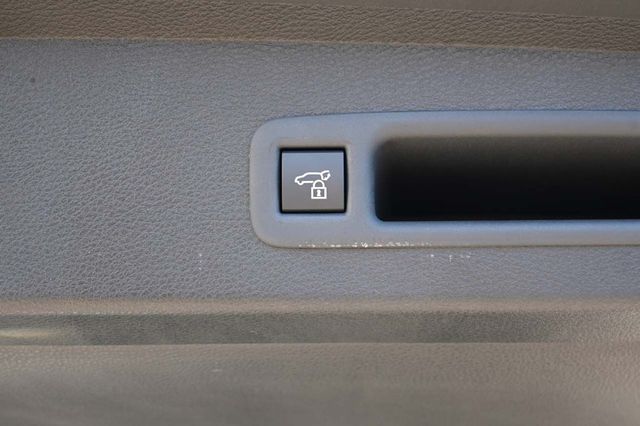 2025 Toyota Sienna XLE AWD 7-Passenger - 22926368 - 22