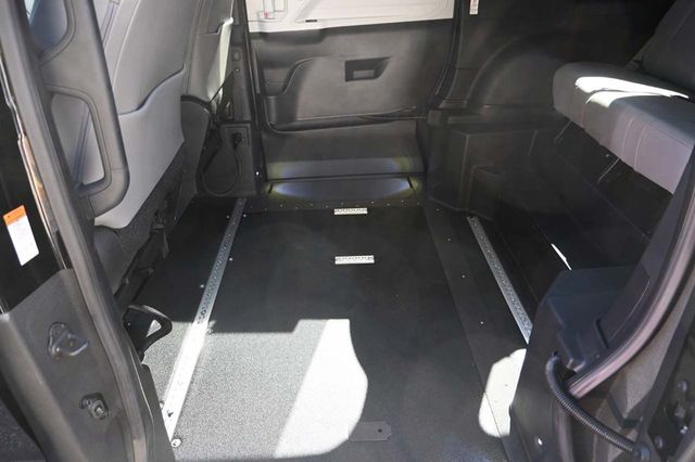 2025 Toyota Sienna XLE AWD 7-Passenger - 22926368 - 23