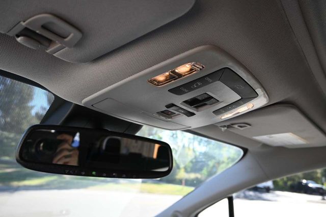 2025 Toyota Sienna XLE AWD 7-Passenger - 22926994 - 30