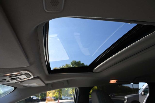 2025 Toyota Sienna XLE AWD 7-Passenger - 22926994 - 31