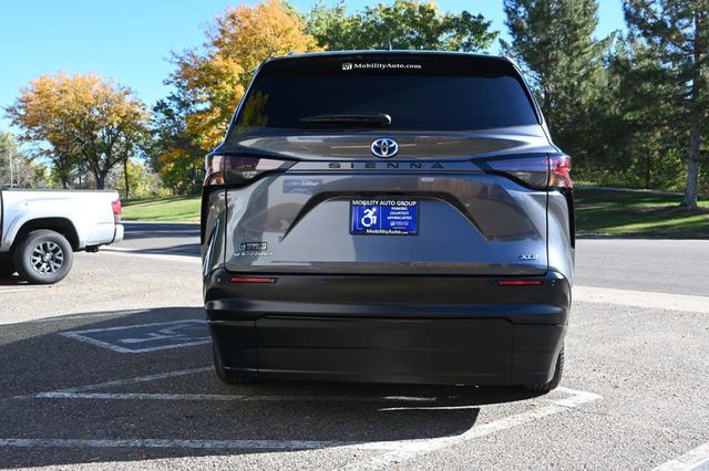 2025 Toyota Sienna XLE AWD 7-Passenger - 22926994 - 6