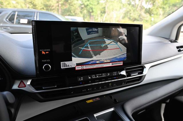 2025 Toyota Sienna XLE Mobility Handicap Van - 22898109 - 35