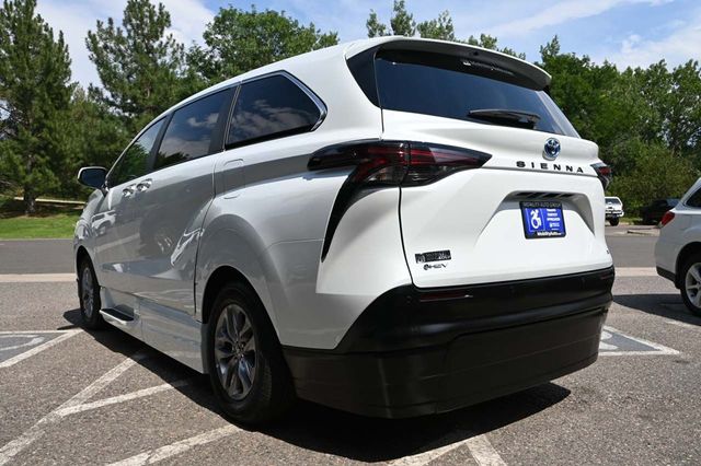 2025 Toyota Sienna XLE Mobility Handicap Van - 22898109 - 6