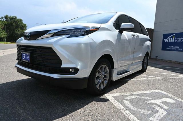 2025 Toyota Sienna XLE Mobility Handicap Van - 22898109 - 8