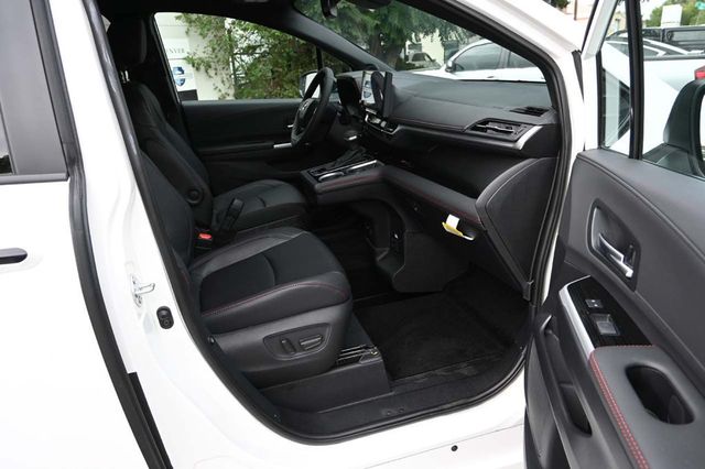 2025 Toyota Sienna XSE AWD 7-Passenger - 22921196 - 14