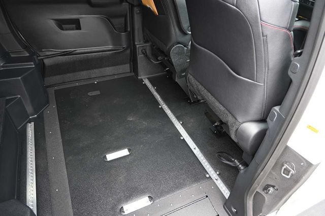 2025 Toyota Sienna XSE AWD 7-Passenger - 22921196 - 18