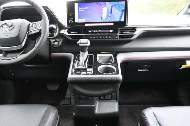 2025 Toyota Sienna XSE AWD 7-Passenger - 22921196 - 22