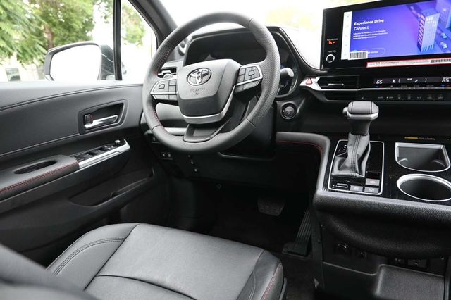 2025 Toyota Sienna XSE AWD 7-Passenger - 22921196 - 23