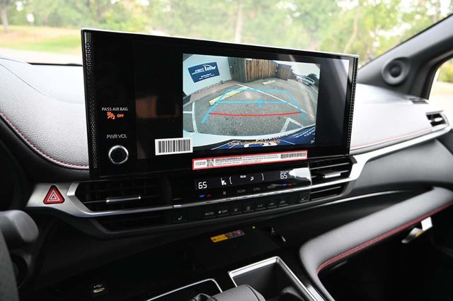 2025 Toyota Sienna XSE AWD 7-Passenger - 22921196 - 36