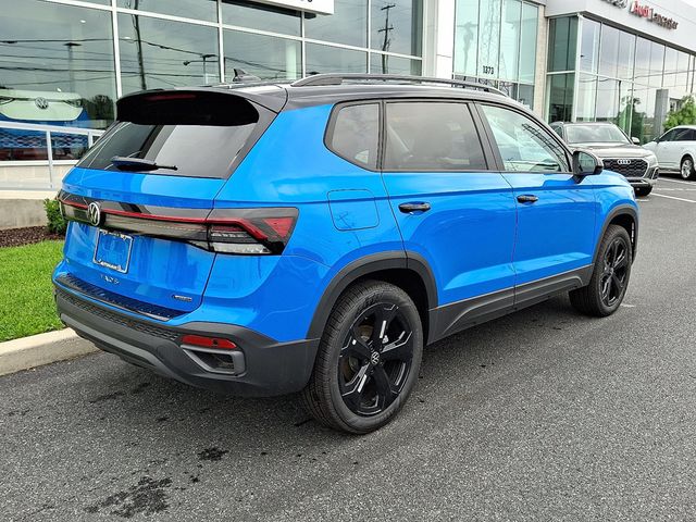 2025 Volkswagen Taos SE Black 4MOTION - 22877742 - 5