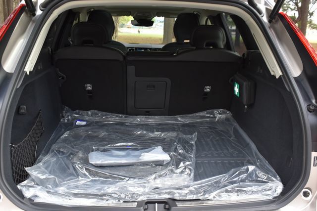 2025 Volvo XC60 Plug-In Hybrid T8 AWD Plus - 22826934 - 17