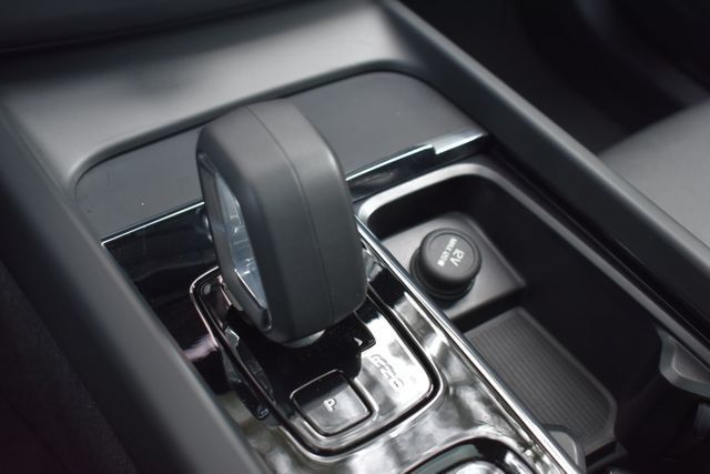 2025 Volvo XC60 Plug-In Hybrid T8 AWD Plus - 22826934 - 31