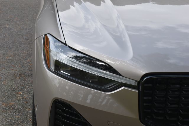 2025 Volvo XC60 Plug-In Hybrid T8 AWD Plus - 22826934 - 8