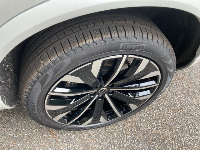 2025 Volvo XC90 Plug-In Hybrid 2025.5 T8 AWD Plus 7-Seater - 22852770 - 9
