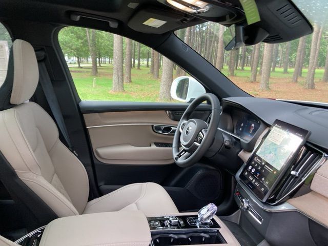 2025 Volvo XC90 Plug-In Hybrid 2025.5 T8 AWD Plus 7-Seater - 22852770 - 19