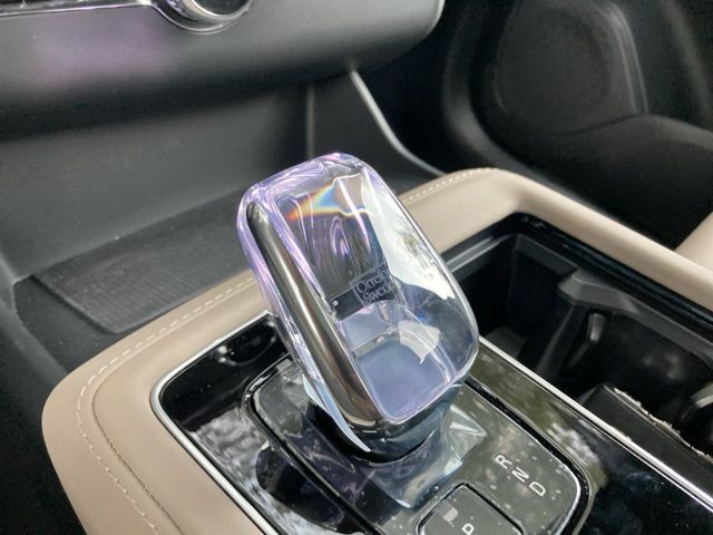 2025 Volvo XC90 Plug-In Hybrid 2025.5 T8 AWD Plus 7-Seater - 22852770 - 27