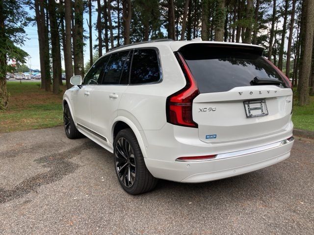 2025 Volvo XC90 Plug-In Hybrid 2025.5 T8 AWD Plus 7-Seater - 22852770 - 4