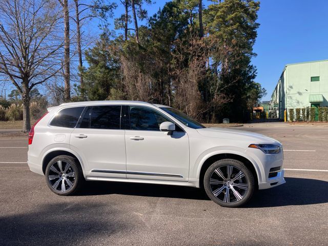 2025 Volvo XC90 Plug-In Hybrid T8 AWD Core 7-Seater - 22792213 - 1