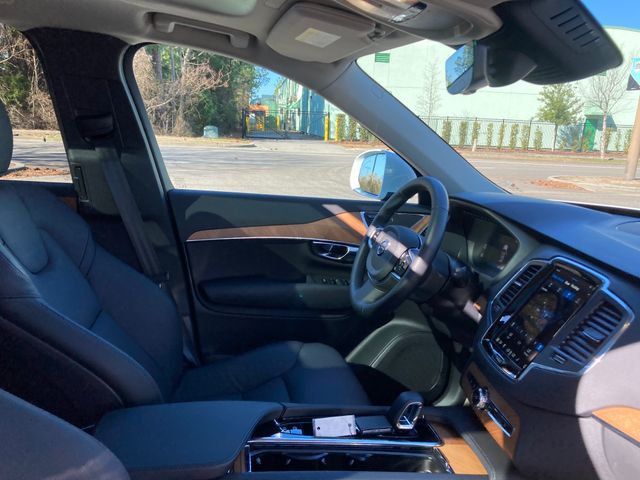 2025 Volvo XC90 Plug-In Hybrid T8 AWD Core 7-Seater - 22792213 - 22