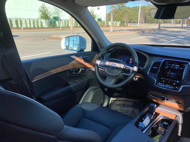 2025 Volvo XC90 Plug-In Hybrid T8 AWD Core 7-Seater - 22792213 - 24