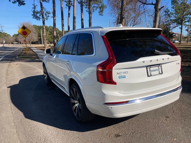 2025 Volvo XC90 Plug-In Hybrid T8 AWD Core 7-Seater - 22792213 - 4