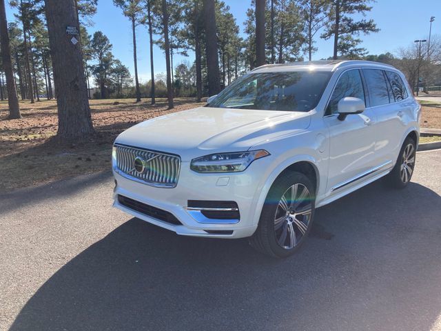 2025 Volvo XC90 Plug-In Hybrid T8 AWD Core 7-Seater - 22792213 - 6
