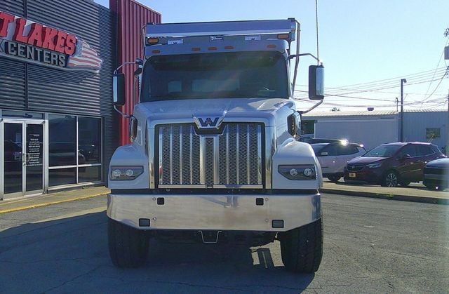 2025 Western Star 47X Quad Axle Dump - 22907091 - 1