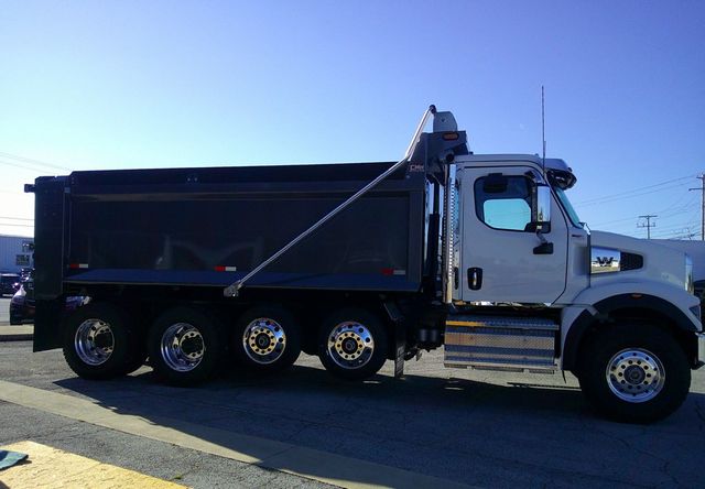 2025 Western Star 47X Quad Axle Dump - 22907091 - 2