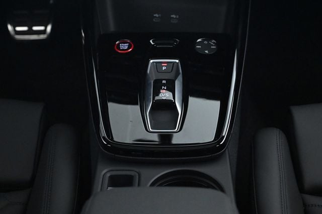 2026 Audi RS 3 quattro - 22933590 - 12