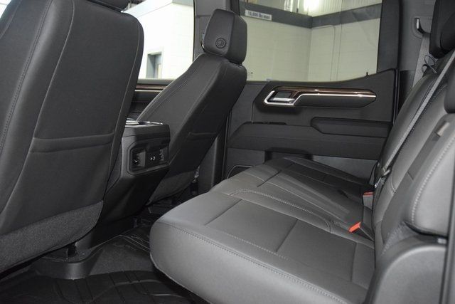 2026 Chevrolet Silverado 1500 4WD Crew Cab 147" LT w/1LT - 22907880 - 40