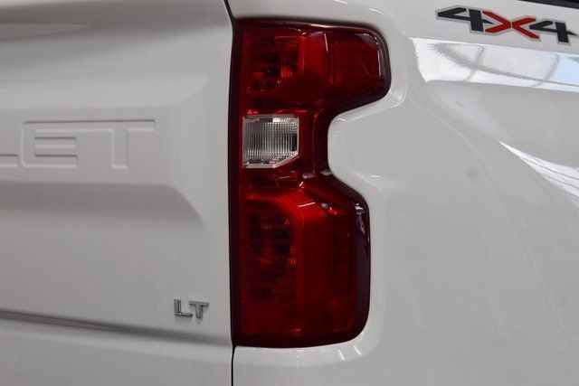 2026 Chevrolet Silverado 1500 4WD Crew Cab 147" LT w/1LT - 22928900 - 17