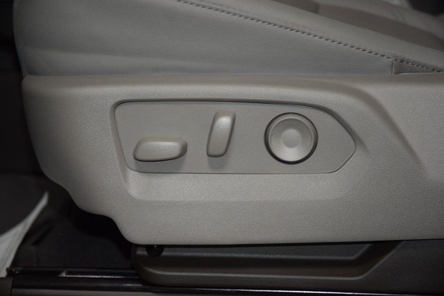 2026 Chevrolet Silverado 1500 4WD Crew Cab 157" RST - 22922883 - 39