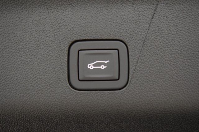 2026 Chevrolet Suburban 4WD 4dr Premier - 22911400 - 23