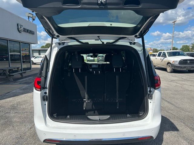 2026 Chrysler Pacifica Select FWD - 22898415 - 4