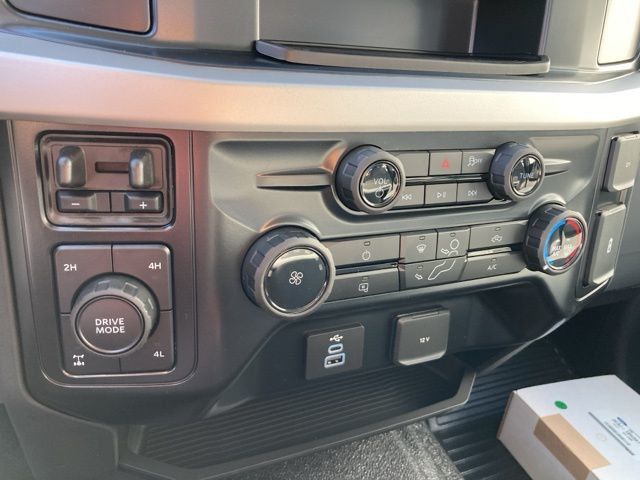 2026 Ford Super Duty F-250 SRW XL - 22929726 - 29
