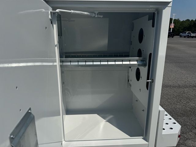 2026 Ford Super Duty F-350 DRW Cab-Chassis  - 22910282 - 13