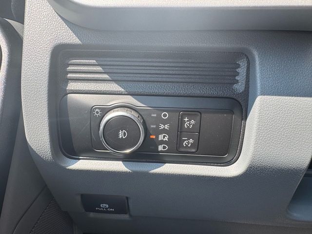 2026 Ford Super Duty F-350 DRW Cab-Chassis  - 22910282 - 26