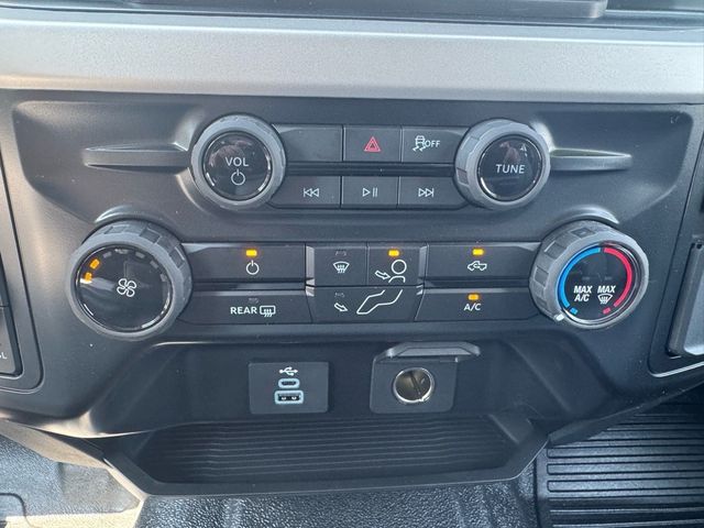 2026 Ford Super Duty F-350 DRW Cab-Chassis  - 22910282 - 30