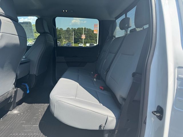 2026 Ford Super Duty F-350 DRW Cab-Chassis  - 22910282 - 36