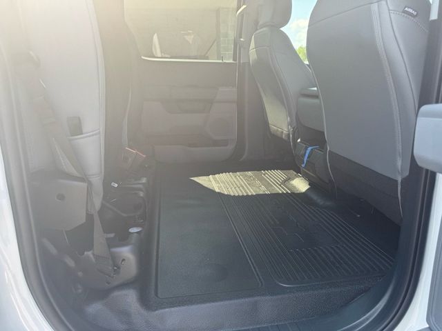 2026 Ford Super Duty F-350 DRW Cab-Chassis  - 22910282 - 38