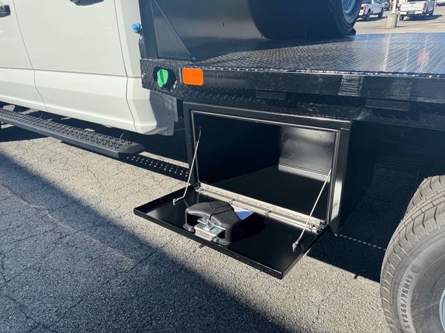 2026 Ford Super Duty F-350 DRW Cab-Chassis XL 4WD Crew Cab 179" WB 60" CA - 22918686 - 11