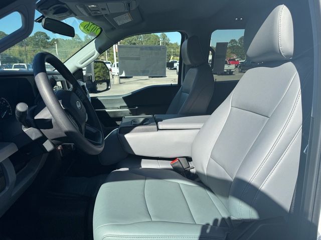 2026 Ford Super Duty F-350 DRW Cab-Chassis XL 4WD Crew Cab 179" WB 60" CA - 22918686 - 16