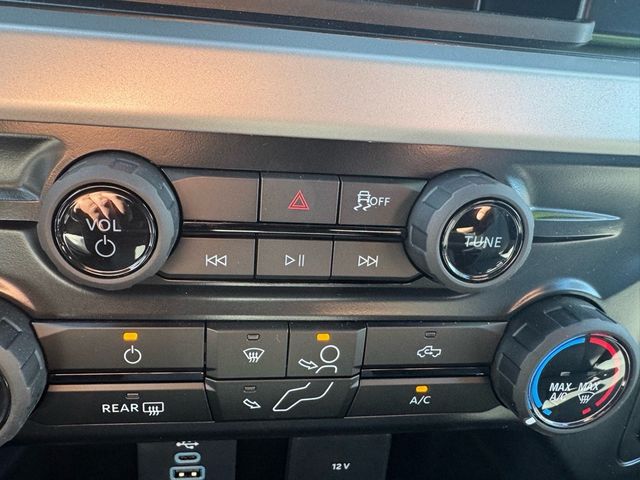 2026 Ford Super Duty F-350 DRW Cab-Chassis XL 4WD Crew Cab 179" WB 60" CA - 22918686 - 27