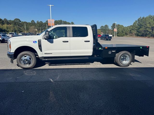 2026 Ford Super Duty F-350 DRW Cab-Chassis XL 4WD Crew Cab 179" WB 60" CA - 22918686 - 4