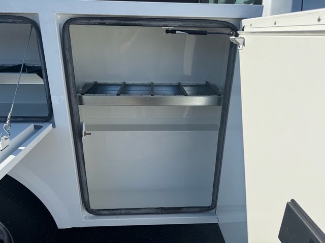 2026 Ford Super Duty F-350 DRW Cab-Chassis XL 4WD Crew Cab 179" WB 60" CA - 22920185 - 9