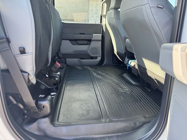 2026 Ford Super Duty F-350 DRW Cab-Chassis XL 4WD Crew Cab 179" WB 60" CA - 22920185 - 37