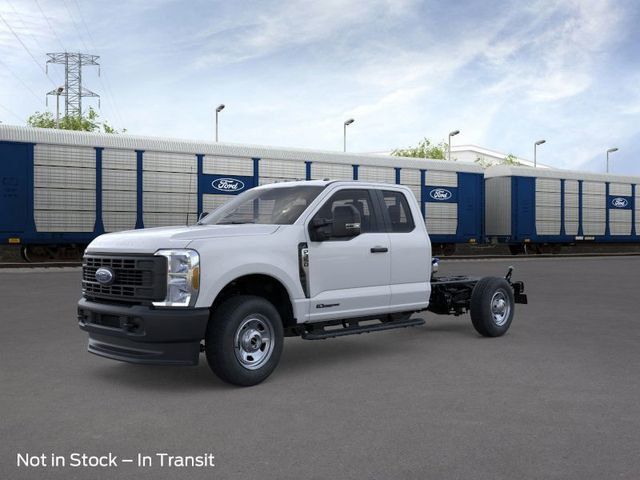 2026 Ford Super Duty F-350 SRW Cab-Chassis XL 4WD SuperCab 168" WB 60" CA - 22928202 - 1