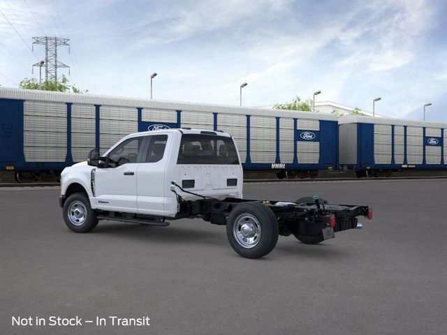 2026 Ford Super Duty F-350 SRW Cab-Chassis XL 4WD SuperCab 168" WB 60" CA - 22928202 - 4