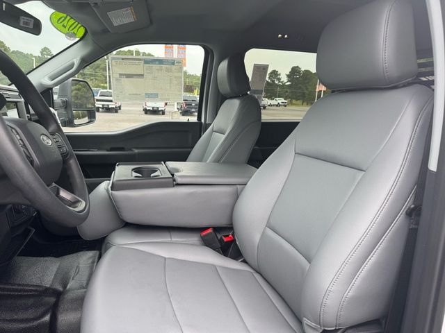 2026 Ford Super Duty F-450 DRW Cab-Chassis XL - 22918706 - 14