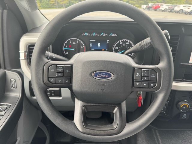 2026 Ford Super Duty F-450 DRW Cab-Chassis XL - 22918706 - 15